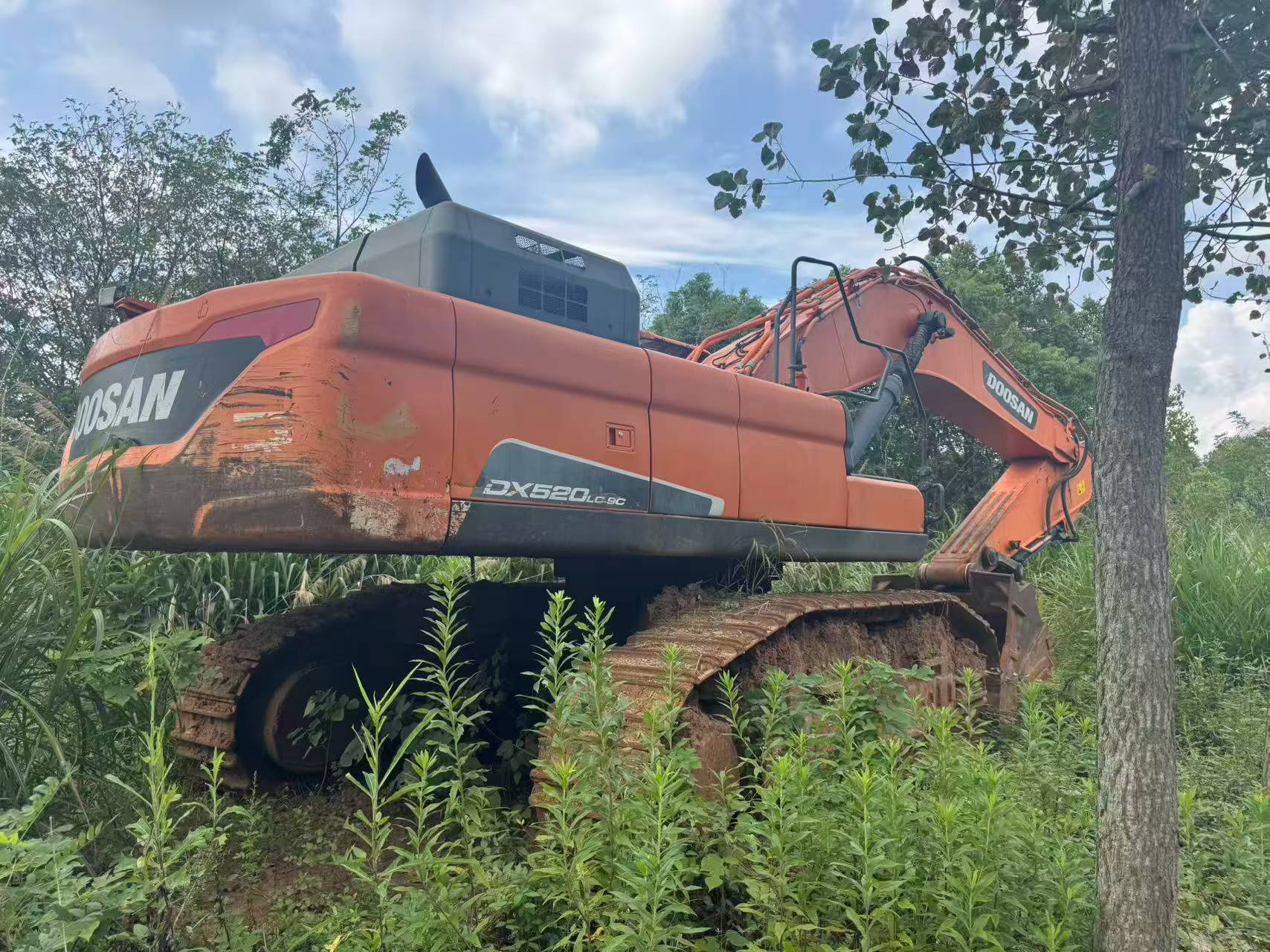 Compre Excavadora Doosan DH500 Usada / 2