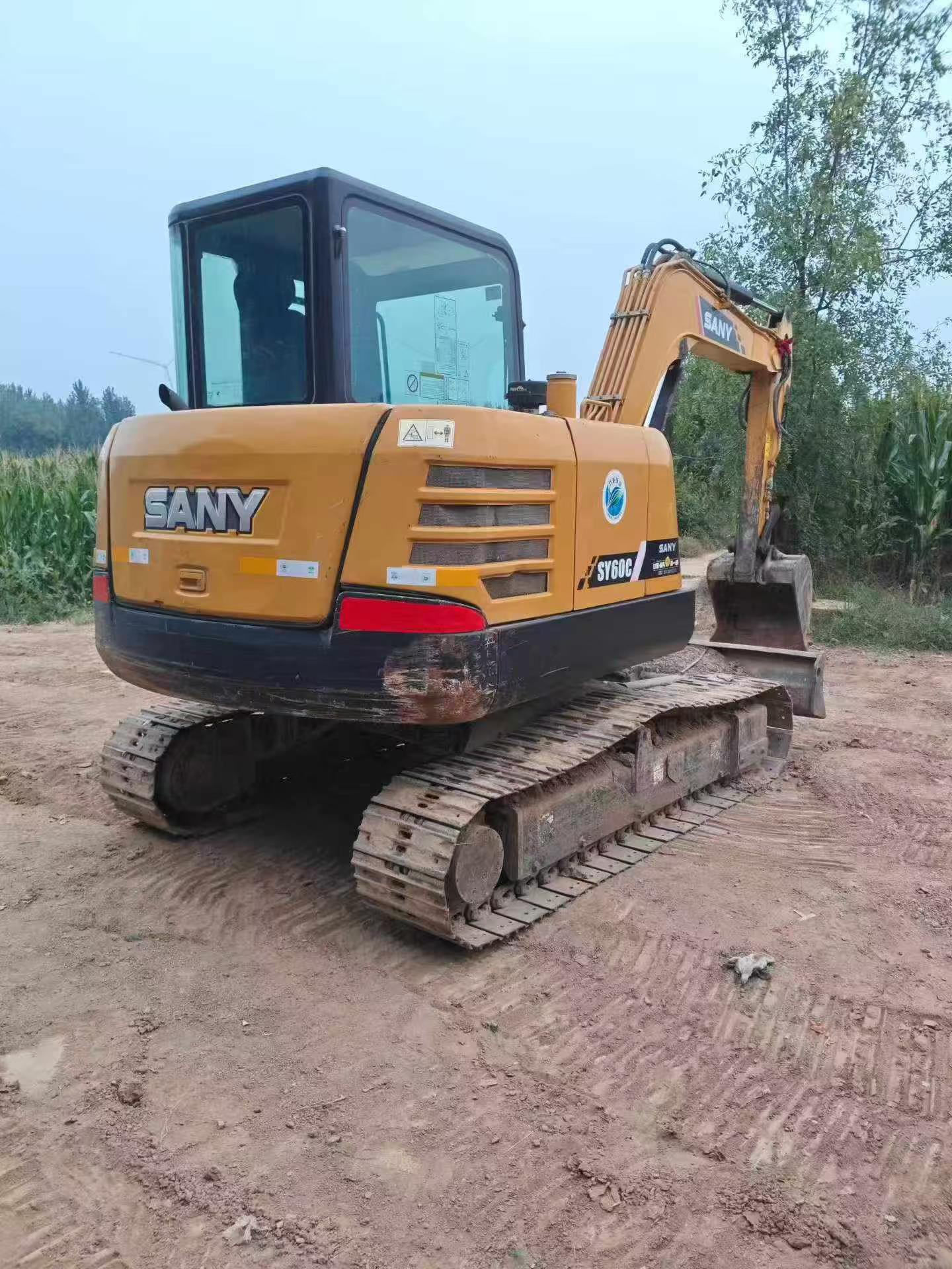 شراء Sany SY60 مستعمل حفارة