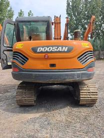 Купить Подержанный Экскаватор Doosan DX75-10 / 6 Купить Подержанный Экскаватор Doosan DX75-10 / 6