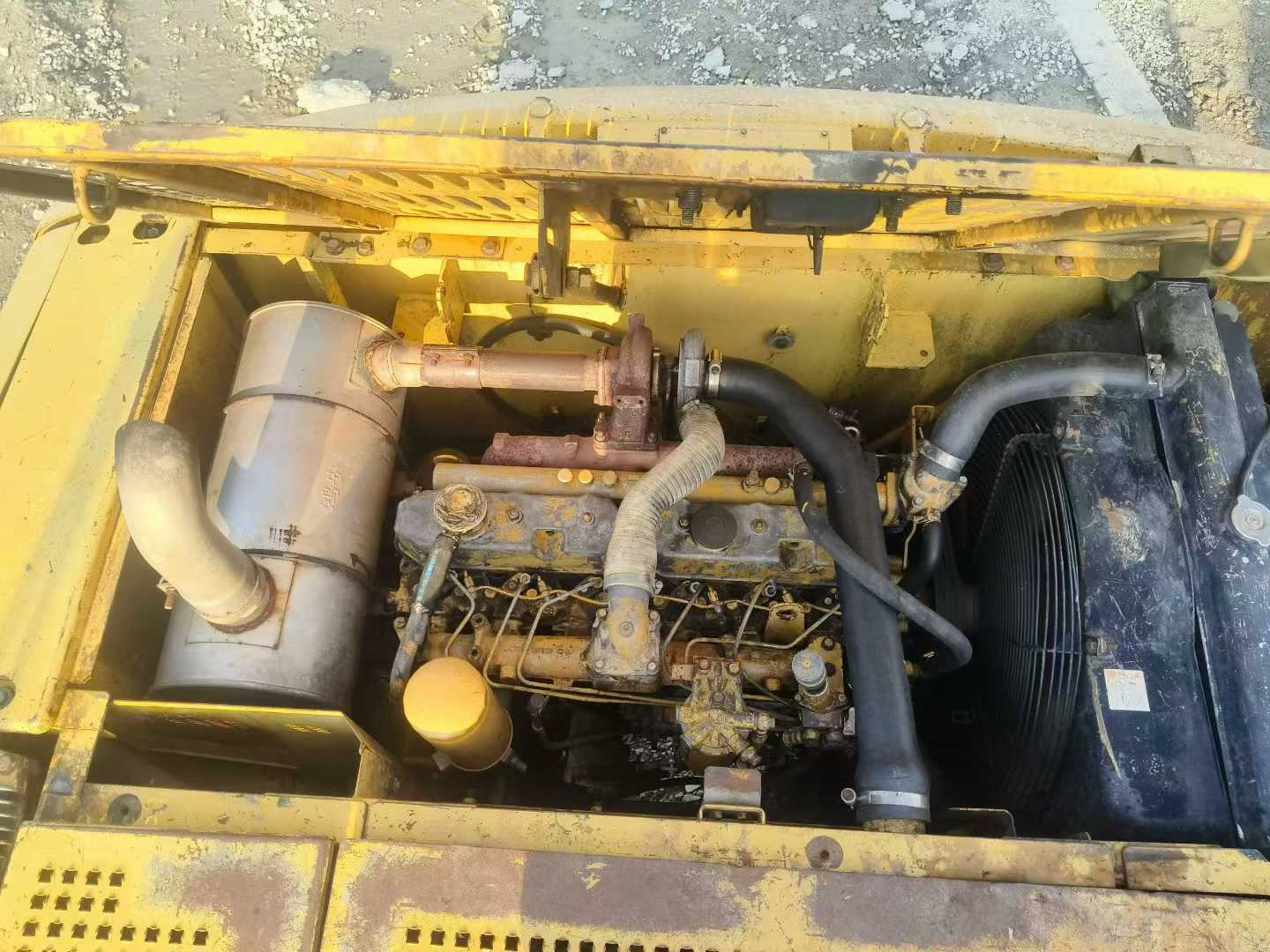 Compre Excavadora Caterpillar 320C Usada / 8