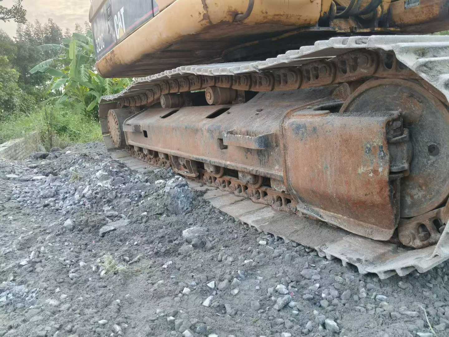 Compre Excavadora Caterpillar 320C Usada / 3