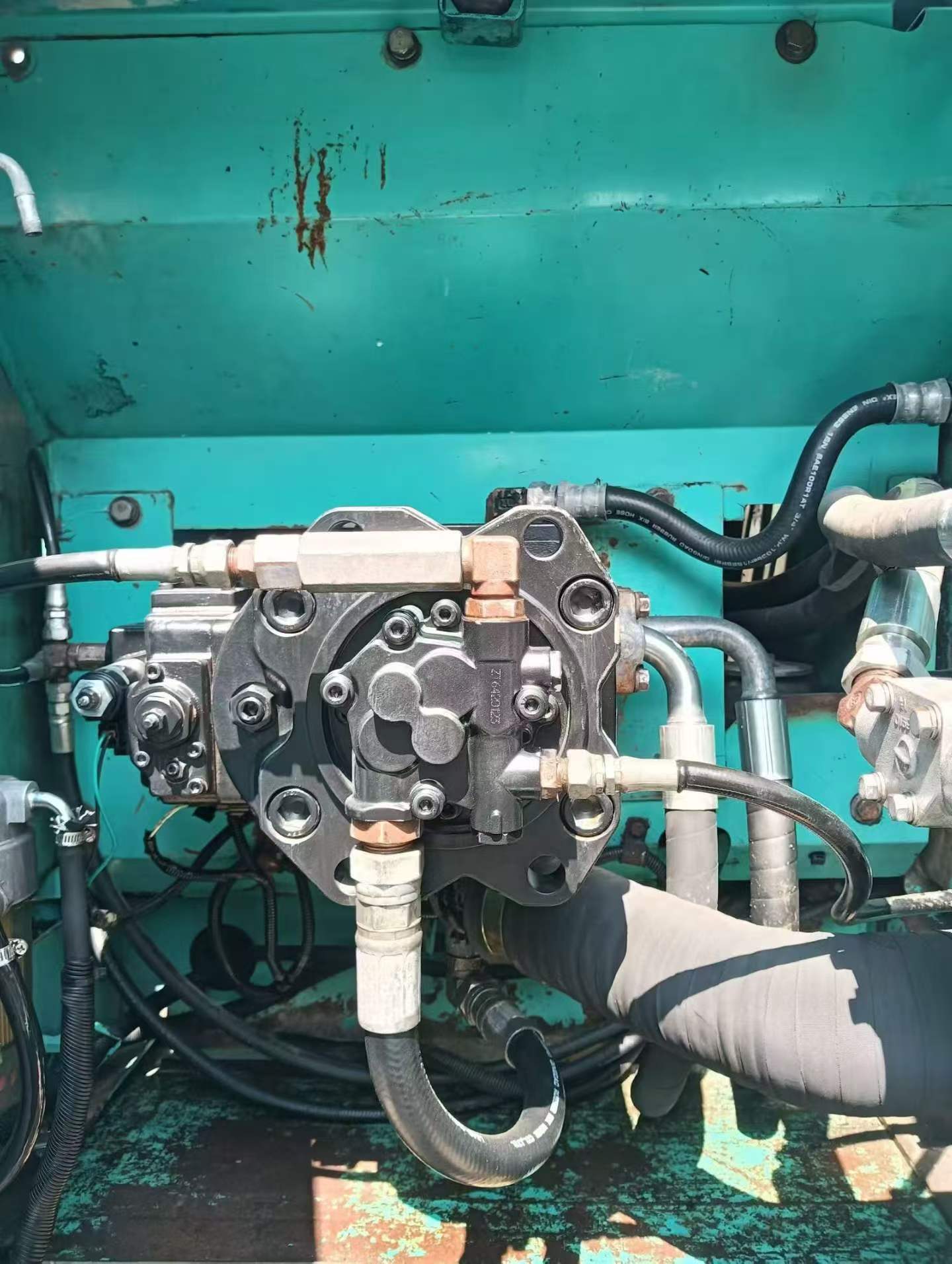 Купить Подержанный Экскаватор Kobelco SK200-2 / 5