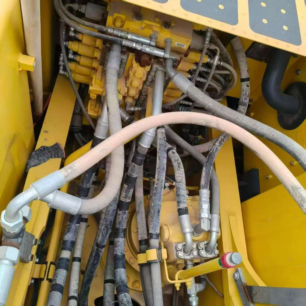 Compre Excavadora Komatsu PC30-1 Usada / 8