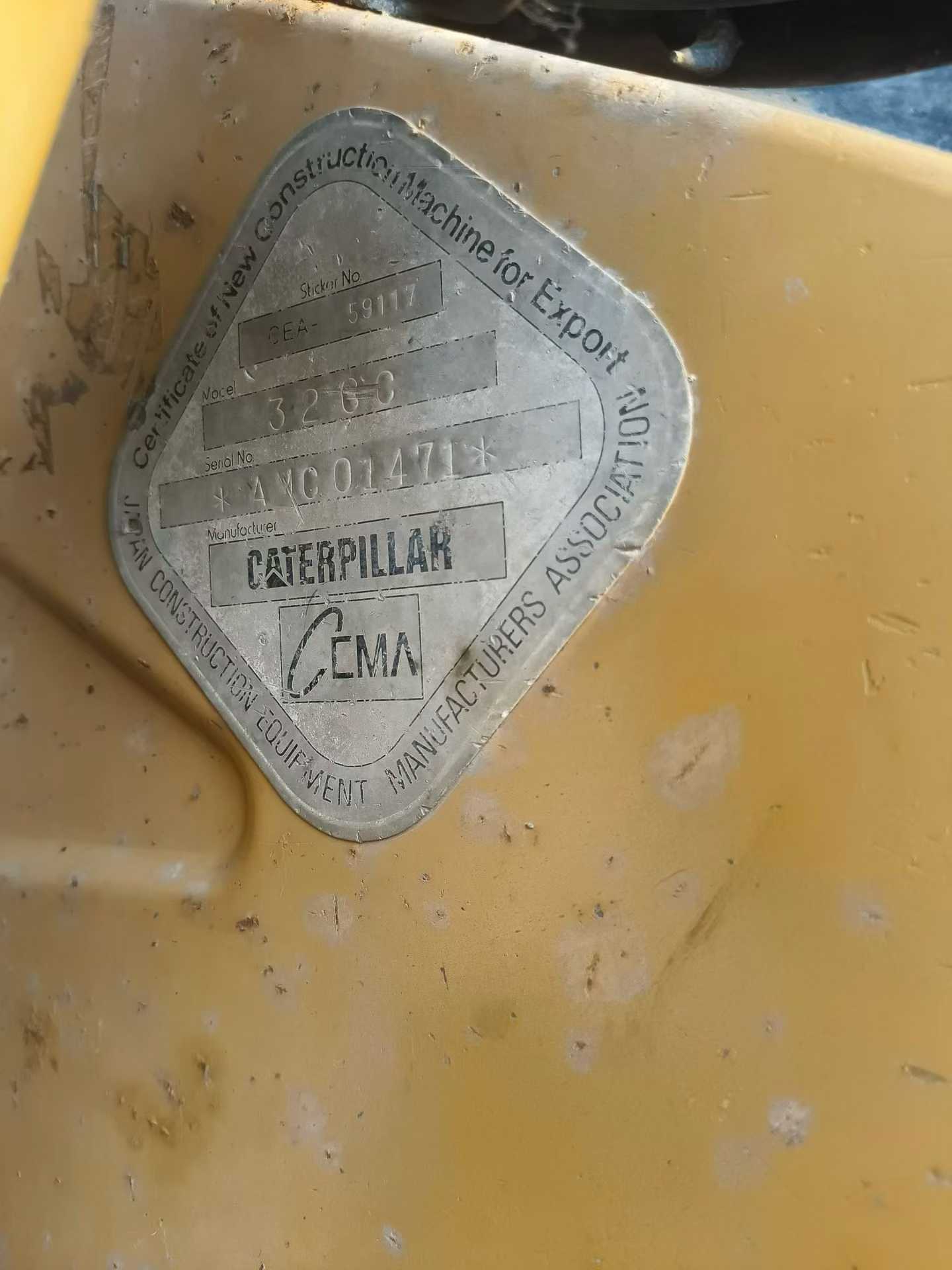 Compre Excavadora Caterpillar 320C Usada / 5
