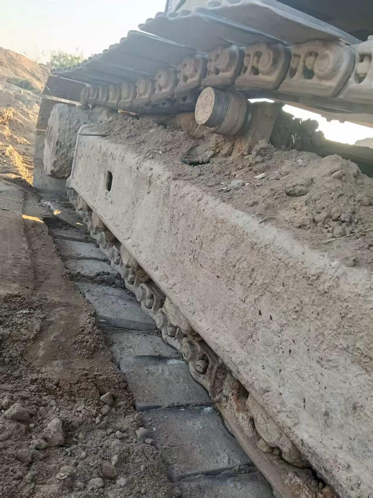 Compre Escavadeira Kobelco SK210 Usada / 5