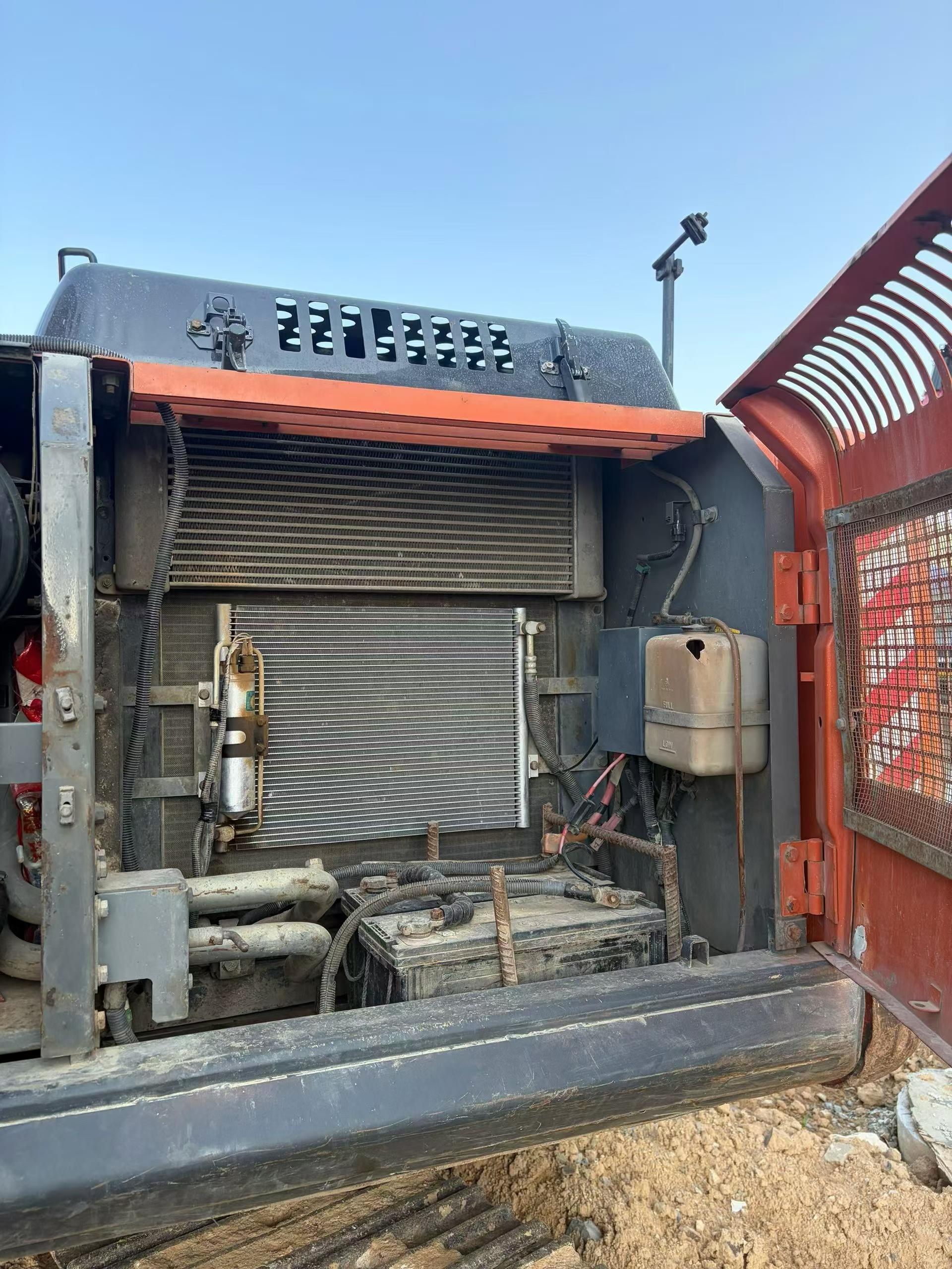 Acheter Pelle Hitachi ZX210-3G d'occasion / 9