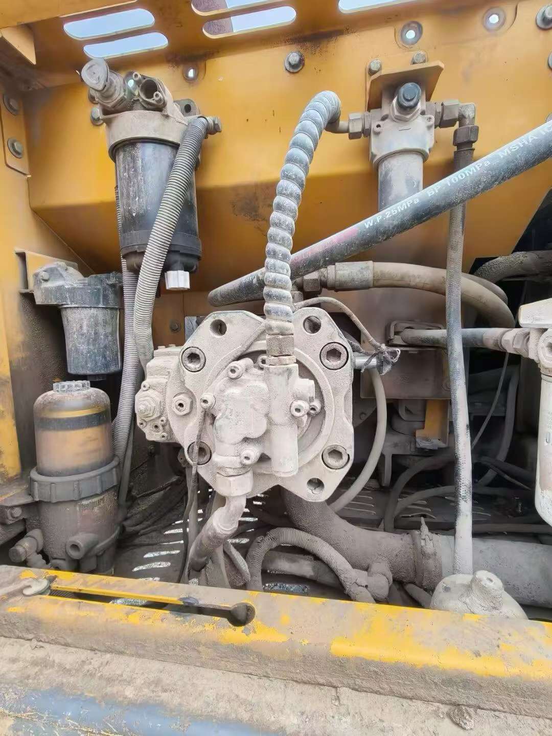 Compre Escavadeira XCMG XE200DA Usada / 7