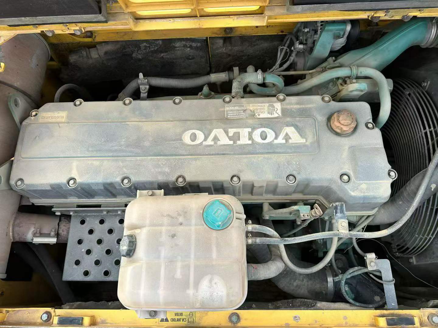 Compre Excavadora Volvo EC460 Usada / 9
