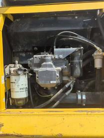 Купить Подержанный Экскаватор Komatsu PC220-8 / 3 Купить Подержанный Экскаватор Komatsu PC220-8 / 3