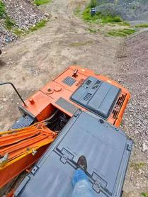 شراء حفارة Hitachi EX210-5 مستعملة / 2 شراء حفارة Hitachi EX210-5 مستعملة / 2