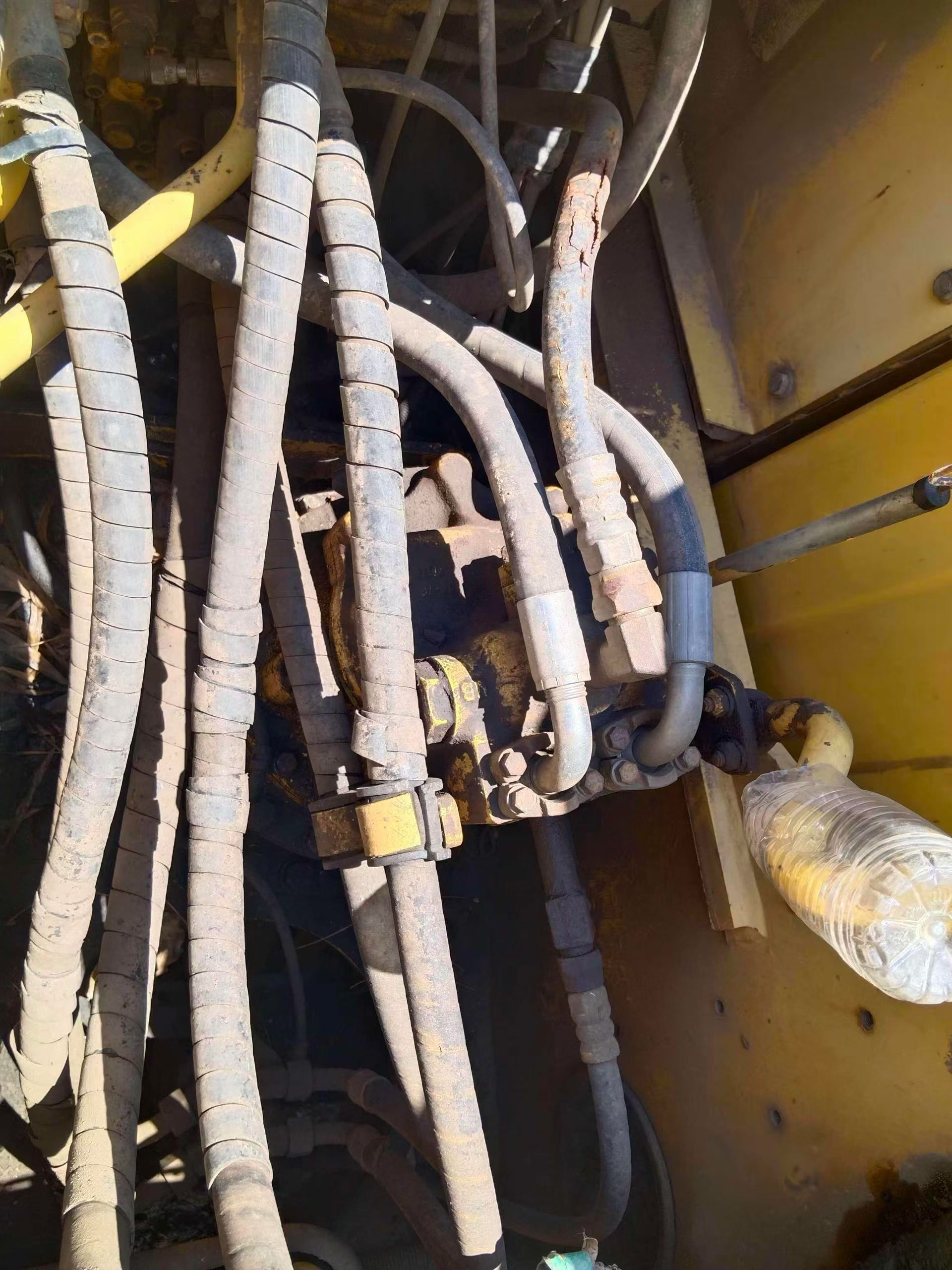 Купить Подержанный Экскаватор Komatsu PC200 / 7