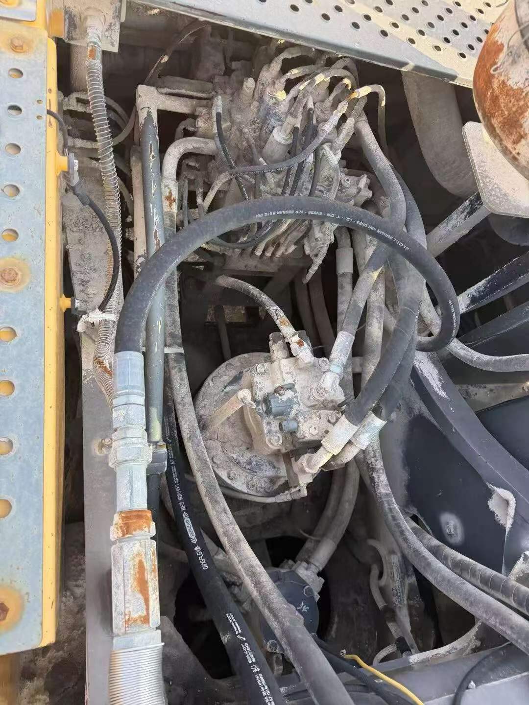 Купить Подержанный Экскаватор Volvo L350F / 4