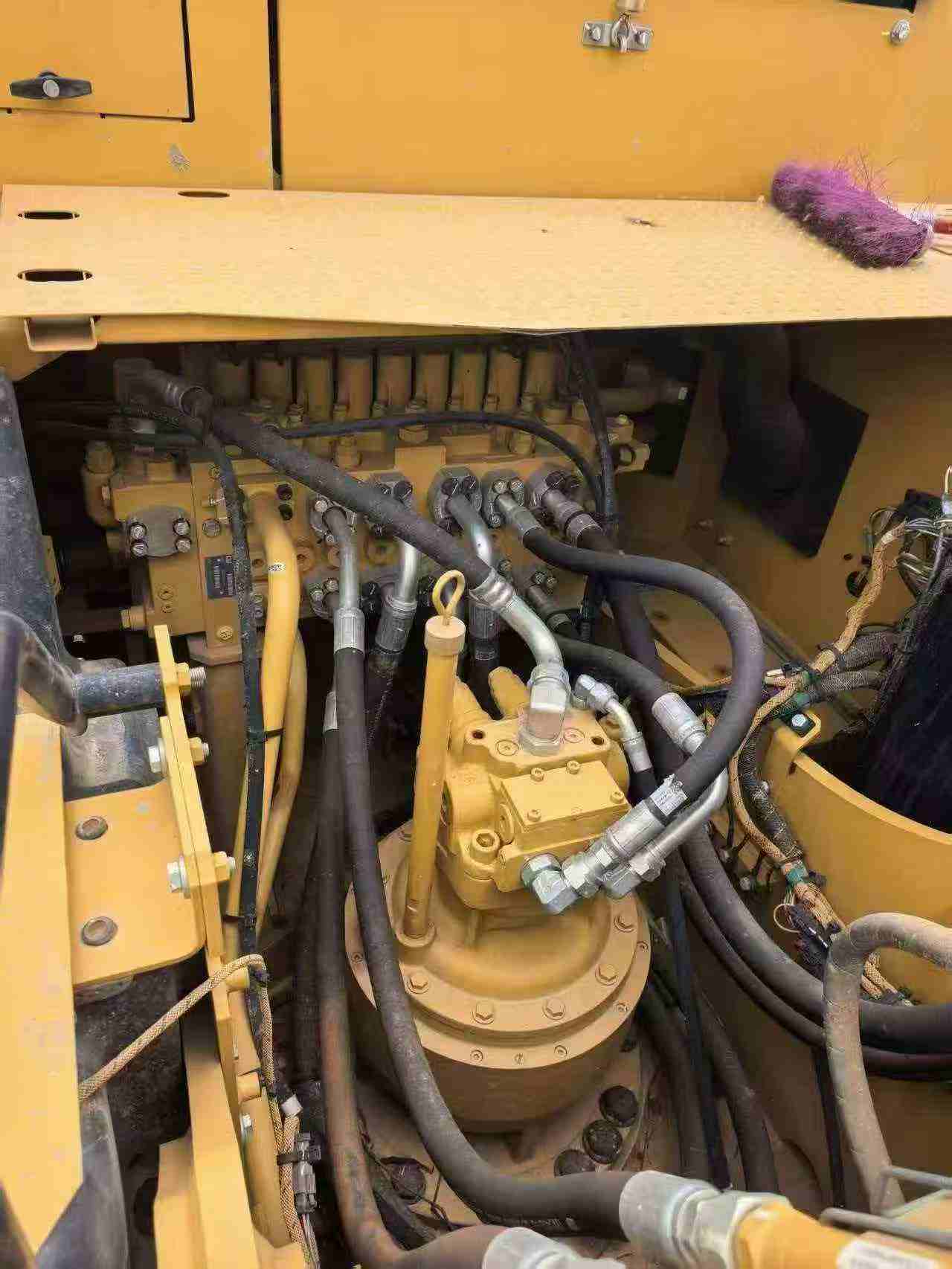 Acheter Pelle Caterpillar 323 d'occasion / 4 Acheter Pelle Caterpillar 323 d'occasion / 4