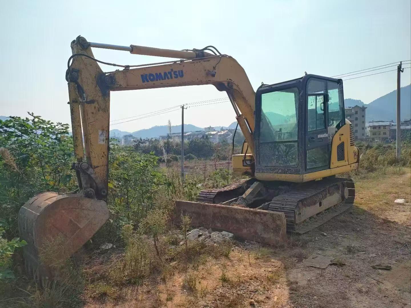 Купить Подержанный Экскаватор Komatsu PC70-8 / 2