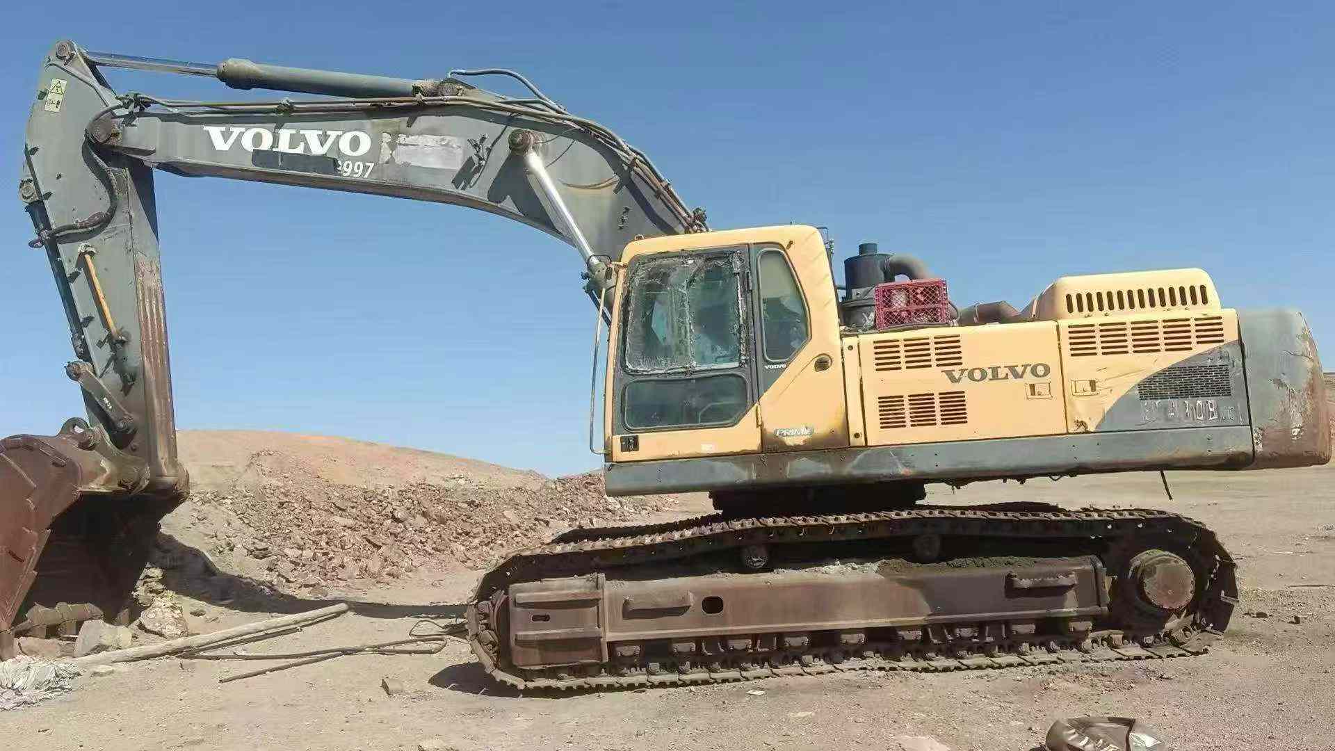 Compre Excavadora Volvo EC460 Usada / 9