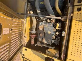 Acheter Pelle Caterpillar 312D d'occasion / 4 Acheter Pelle Caterpillar 312D d'occasion / 4