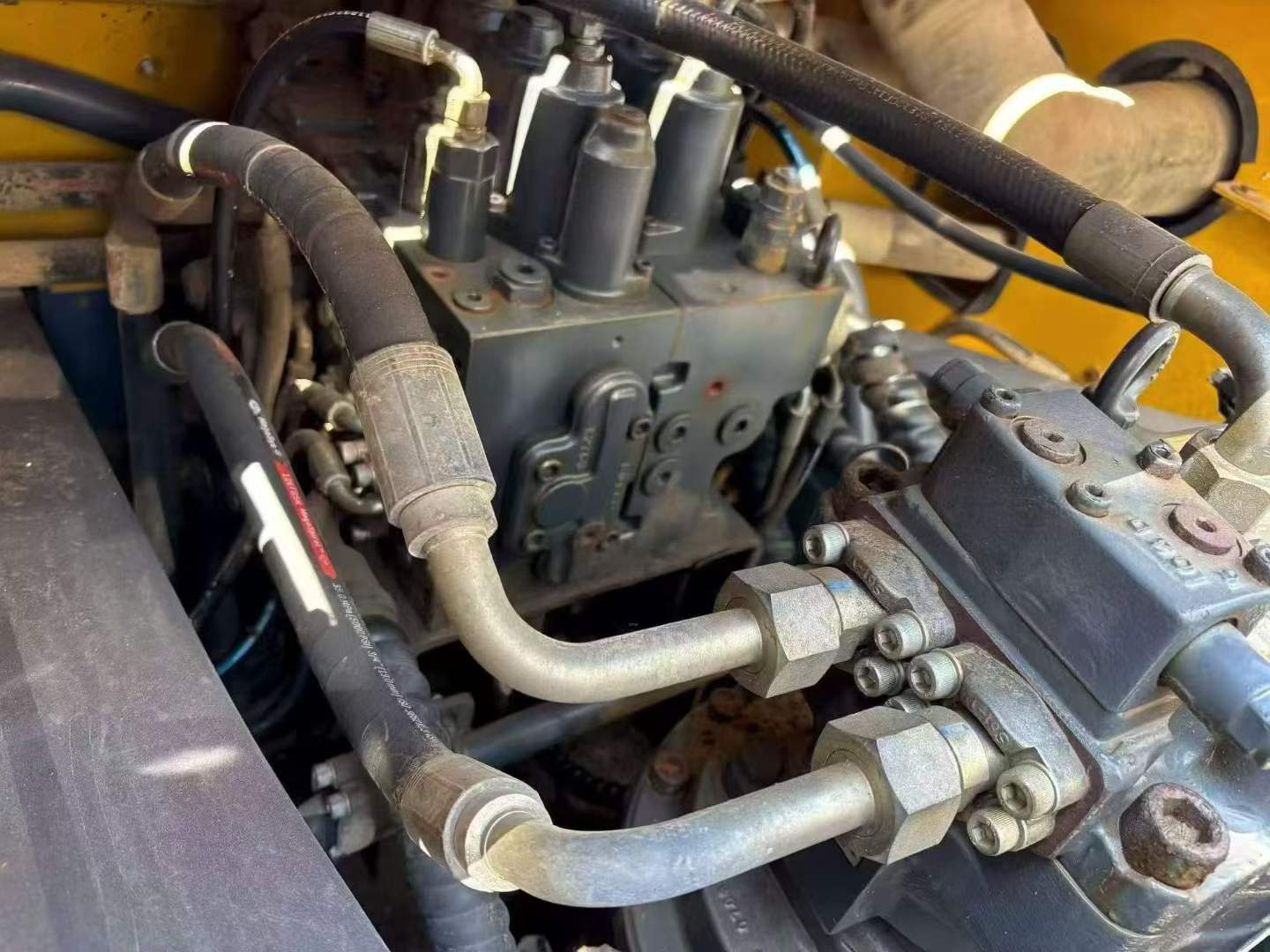 شراء حفارة XCMG XE245DK مستعملة / 6