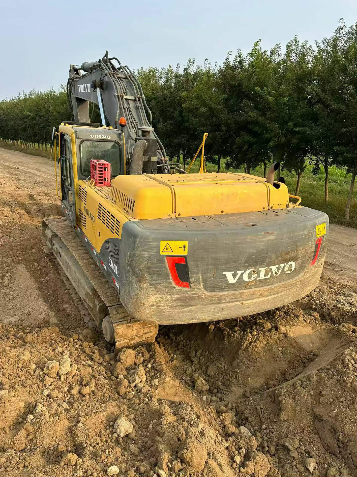 Compre Excavadora Volvo EC460 Usada / 2