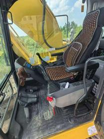 Купить Подержанный Экскаватор Komatsu PC220-8 / 6 Купить Подержанный Экскаватор Komatsu PC220-8 / 6