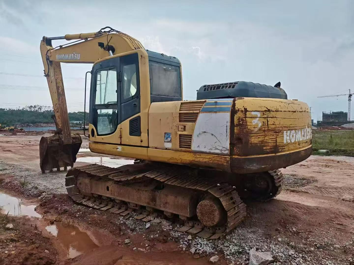 Купить Подержанный Экскаватор Komatsu PC200 / 2