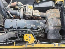 Купить Подержанный Экскаватор Komatsu PC220-8 / 4 Купить Подержанный Экскаватор Komatsu PC220-8 / 4
