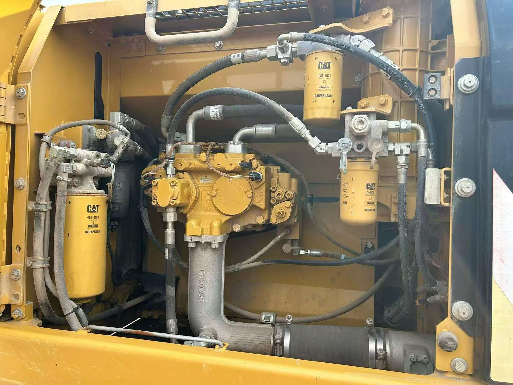 Acheter Pelle Caterpillar 330B d'occasion / 2 Acheter Pelle Caterpillar 330B d'occasion / 2