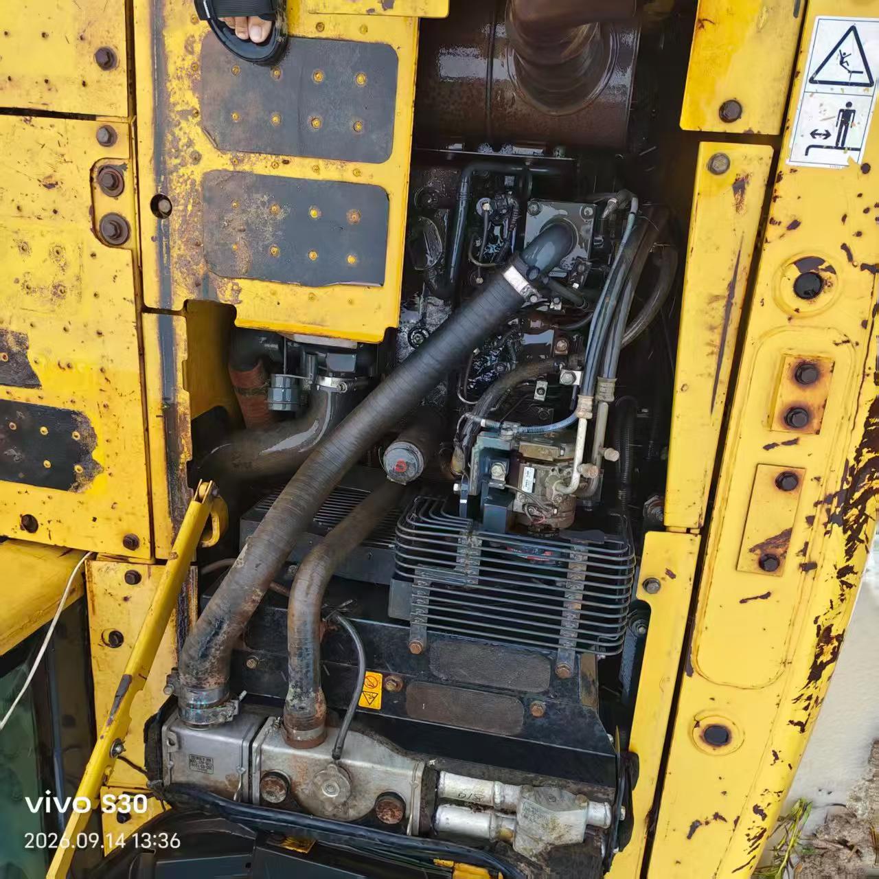 Acheter Pelle Komatsu PC130-8 d'occasion / 4