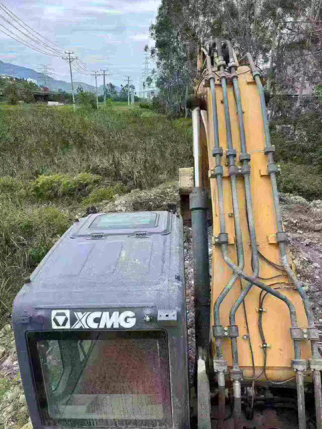 شراء حفارة XCMG XE380K مستعملة / 6