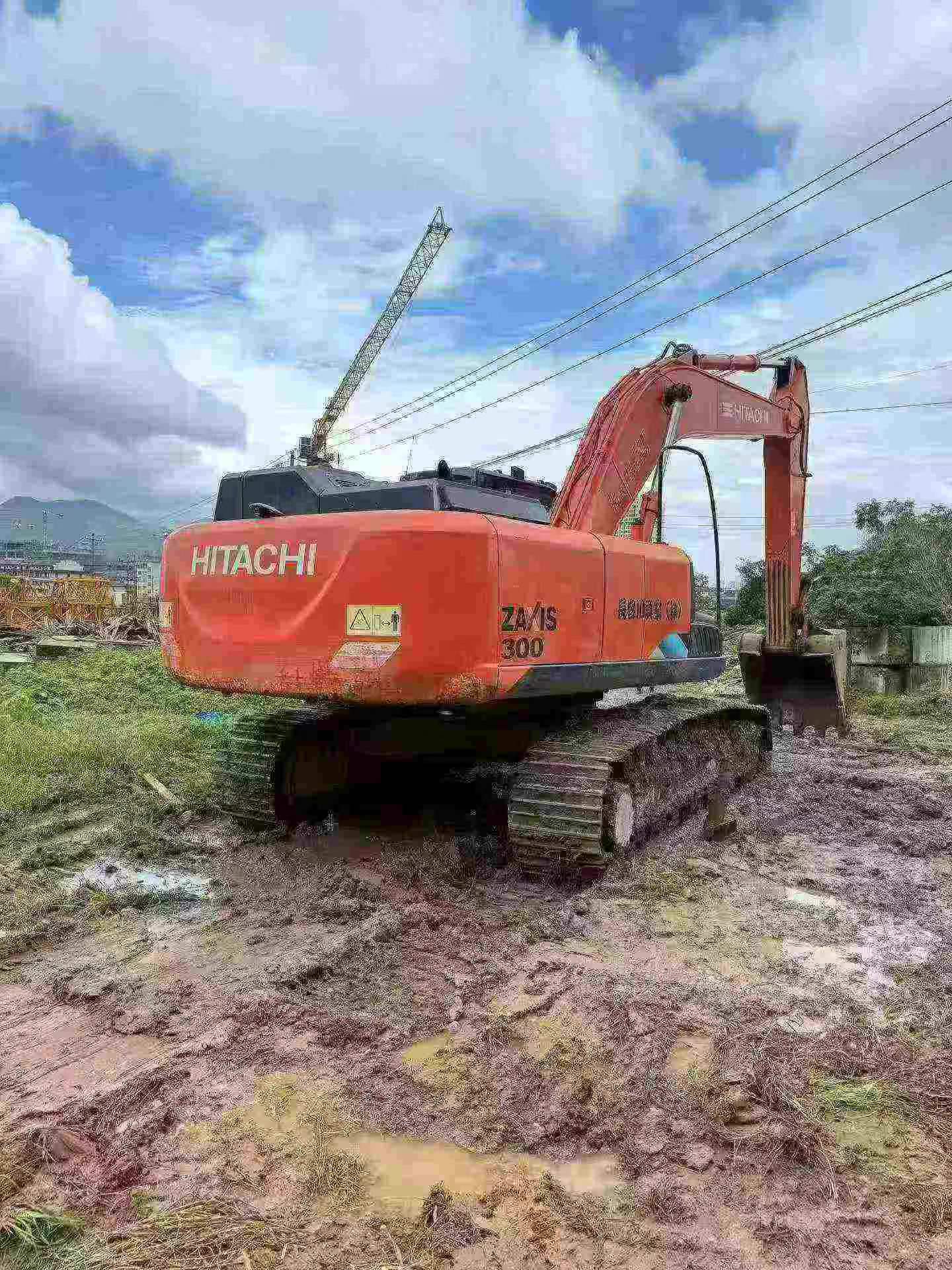Compre Escavadeira Hitachi ZX300-5A Usada / 3 Compre Escavadeira Hitachi ZX300-5A Usada / 3