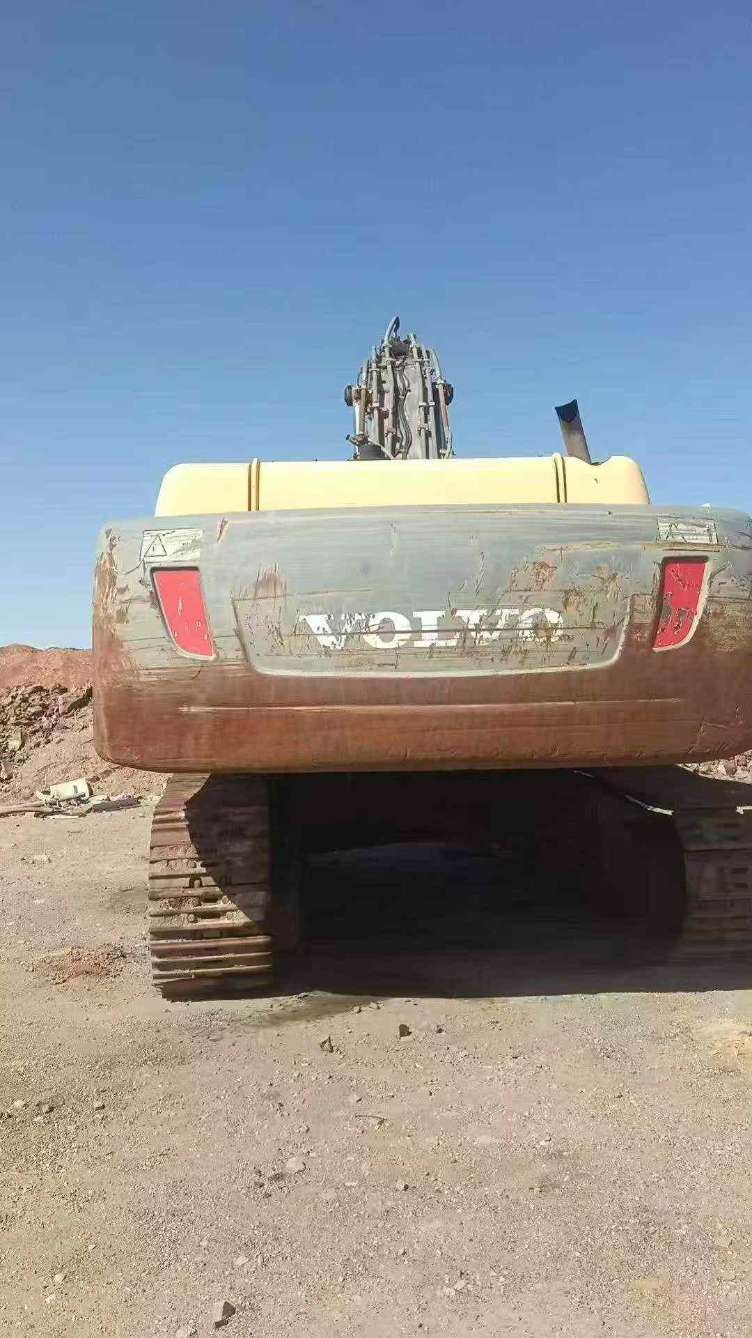 Compre Excavadora Volvo EC460 Usada / 3
