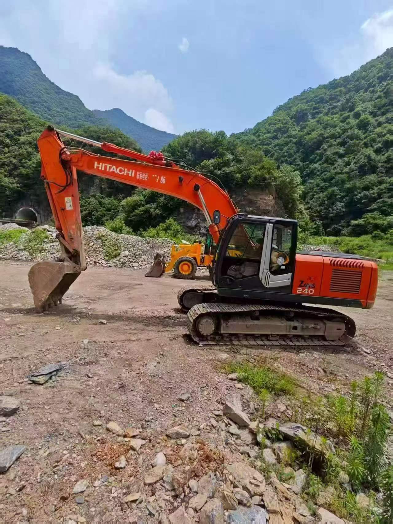 شراء حفارة Hitachi EX210-5 مستعملة / 6 شراء حفارة Hitachi EX210-5 مستعملة / 6