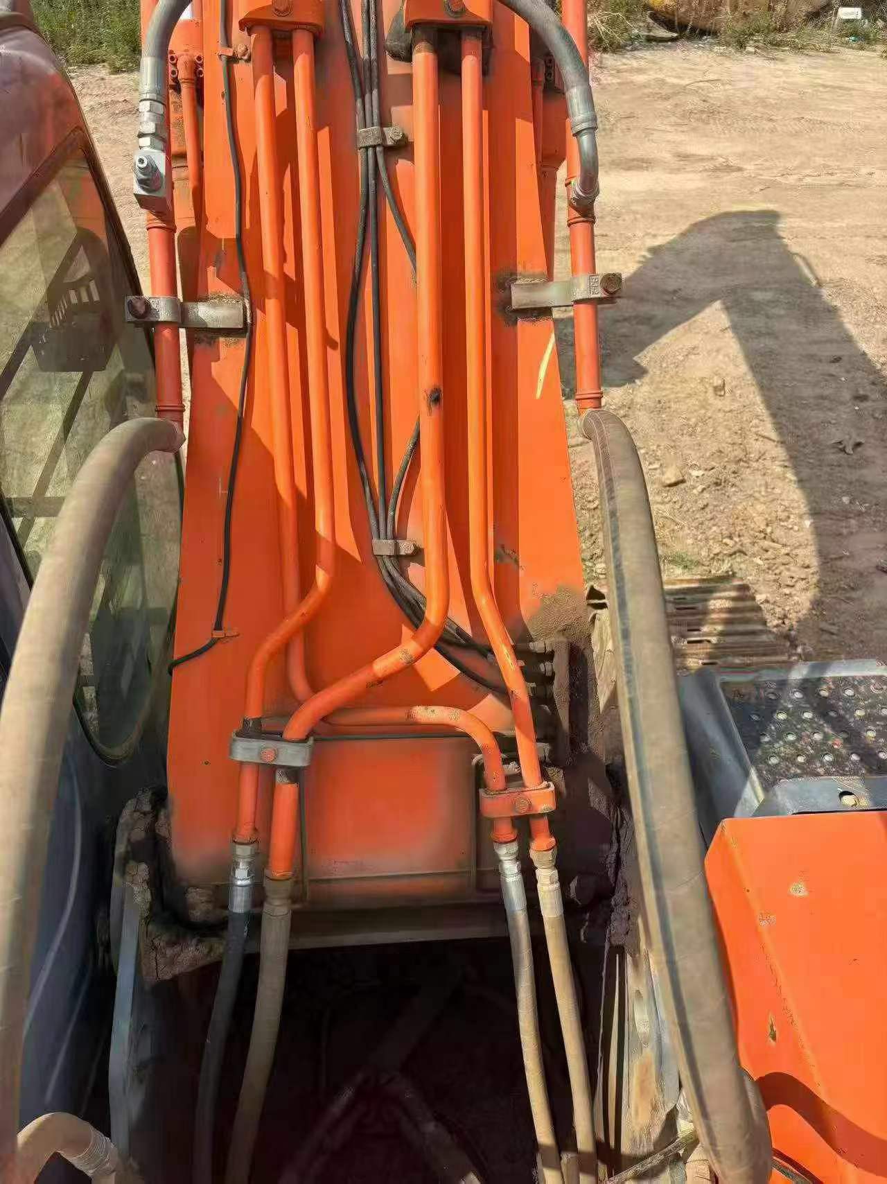 شراء حفارة Hitachi EX250-5 مستعملة / 6
