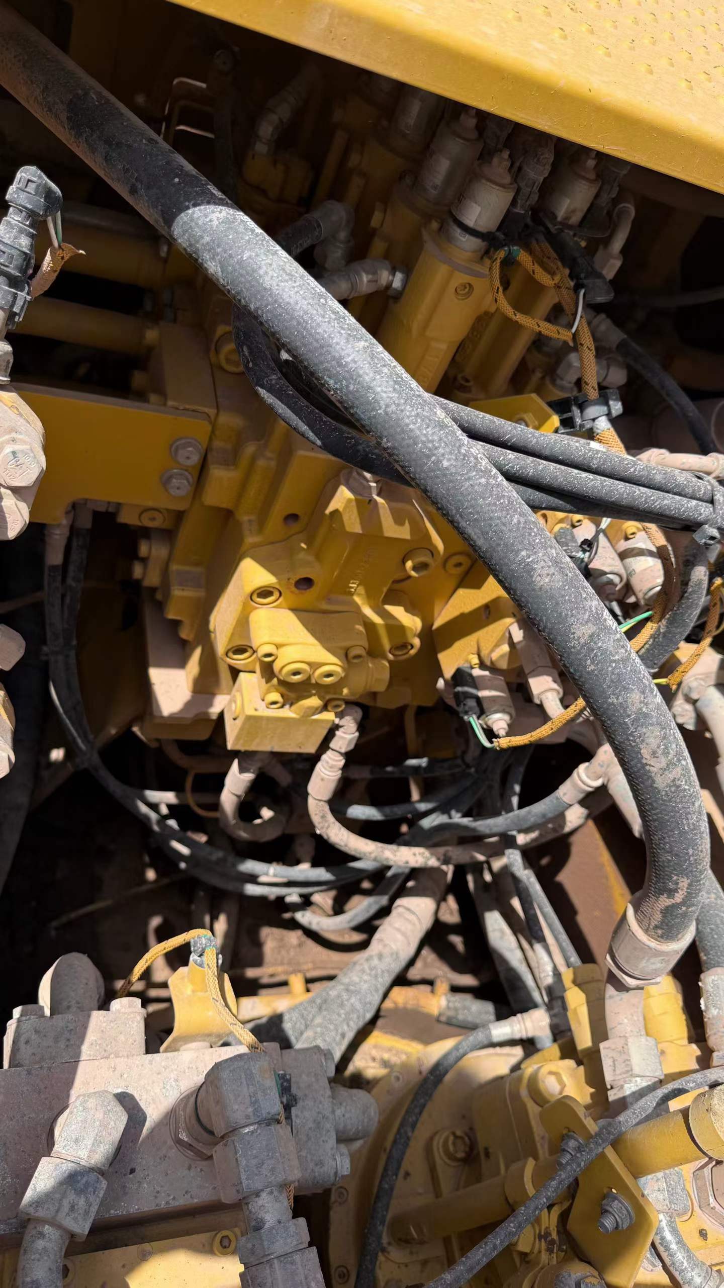 Compre Excavadora Caterpillar 349E Usada / 5