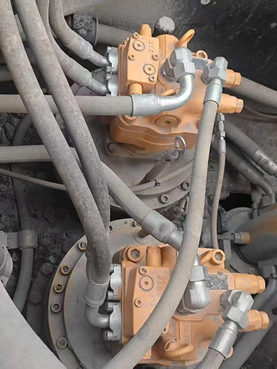 Купить Подержанный Экскаватор Sany SY650HB / 3