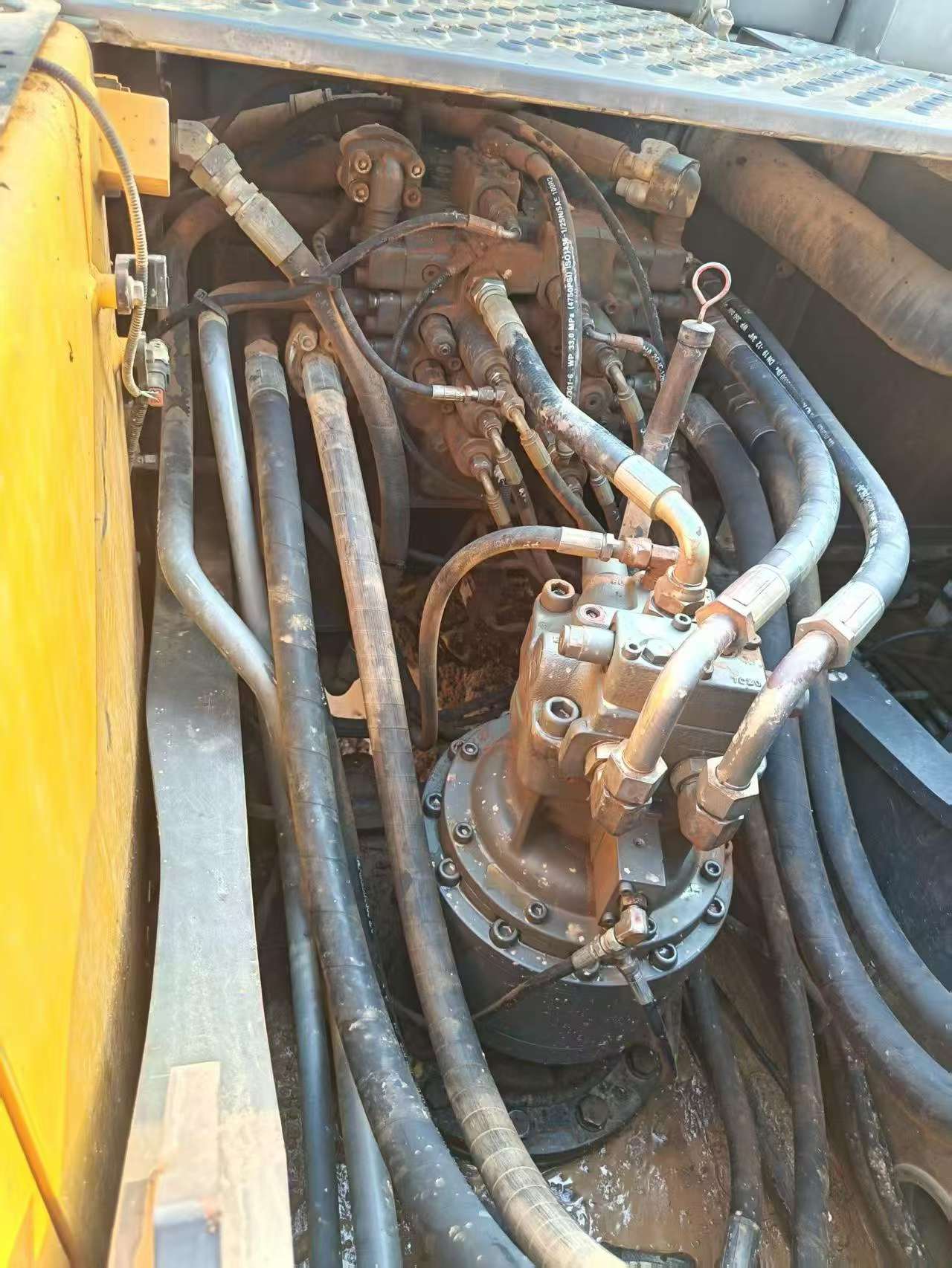 Buy Volvo EC200D Used Excavator / 6 Buy Volvo EC200D Used Excavator / 6