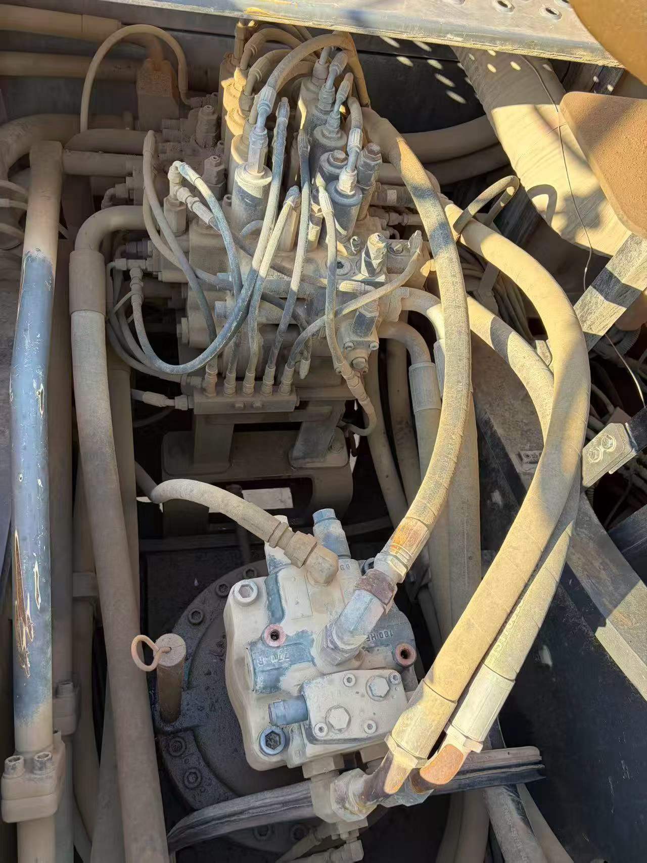 Купить Подержанный Экскаватор Volvo L350F / 6