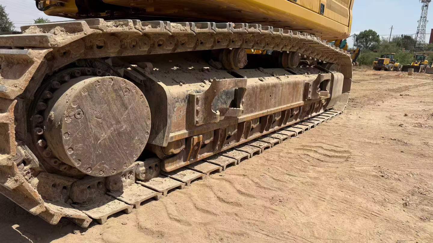 Compre Excavadora Caterpillar 349E Usada / 9
