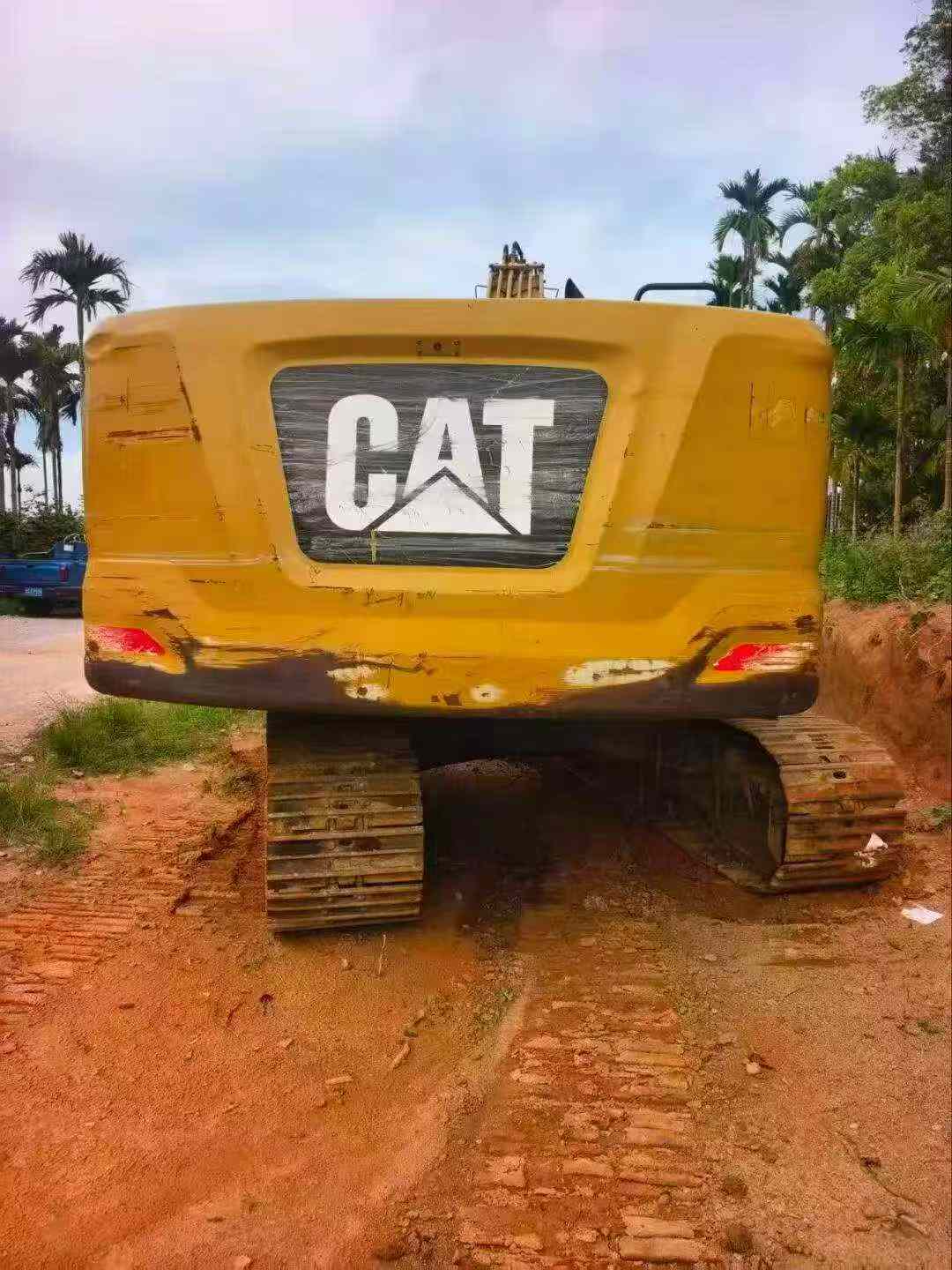 Compre Excavadora Caterpillar 320GC Usada / 6