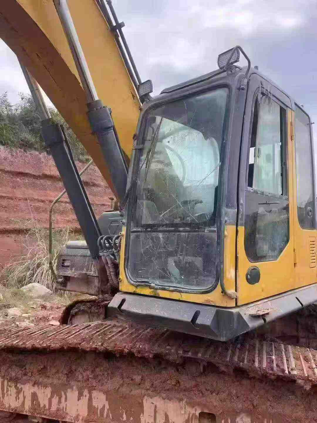 Comprar XCMG XE225DK Usado Excavadora