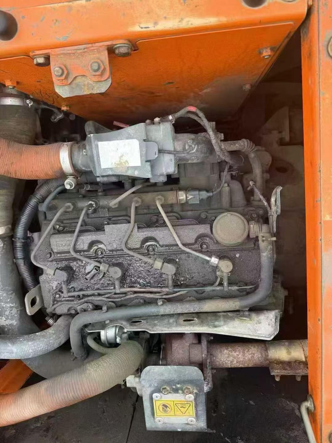 Compre Escavadeira Doosan DX120 Usada / 5