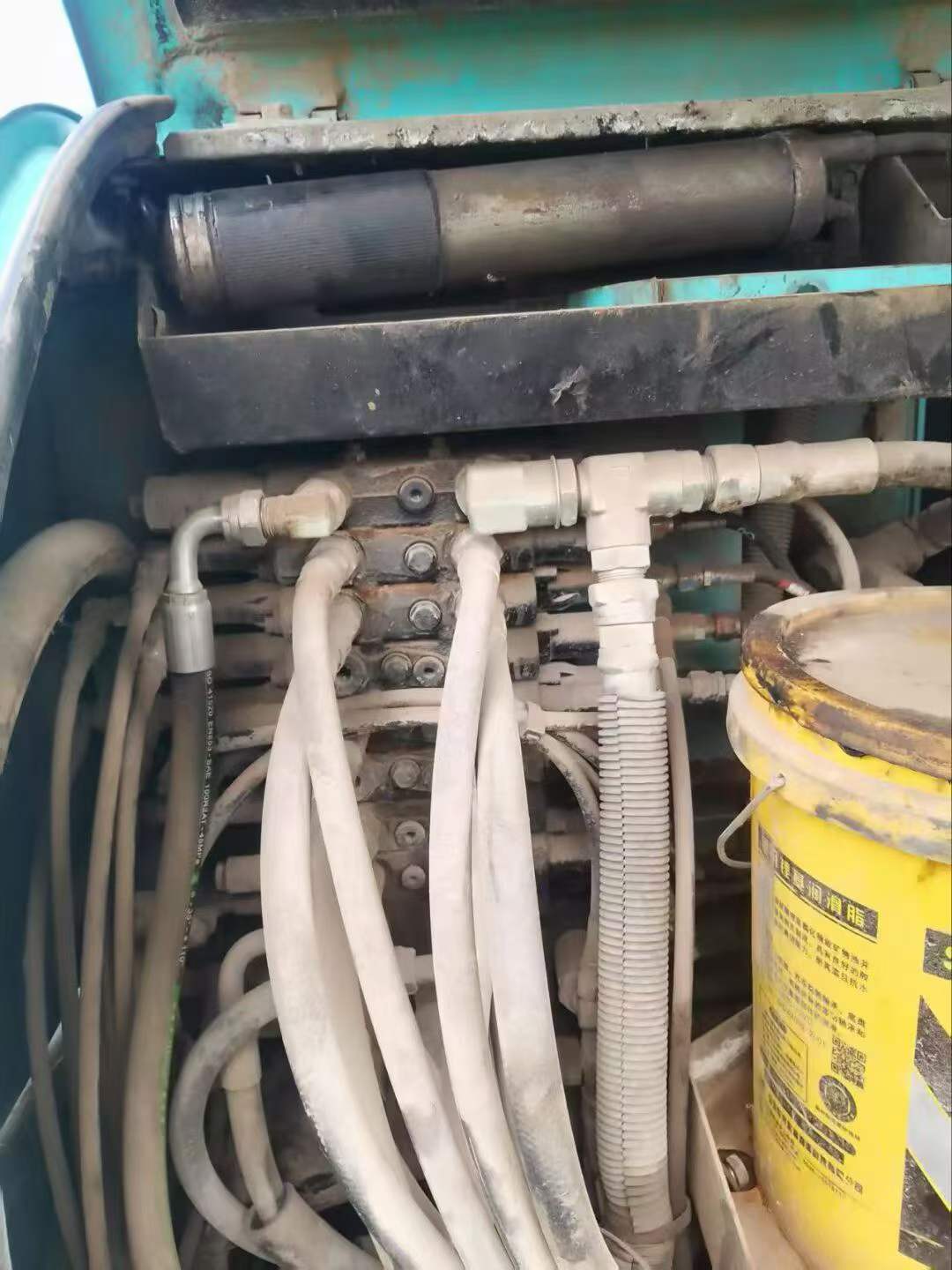 شراء حفارة Kobelco SK60-8 مستعملة / 2