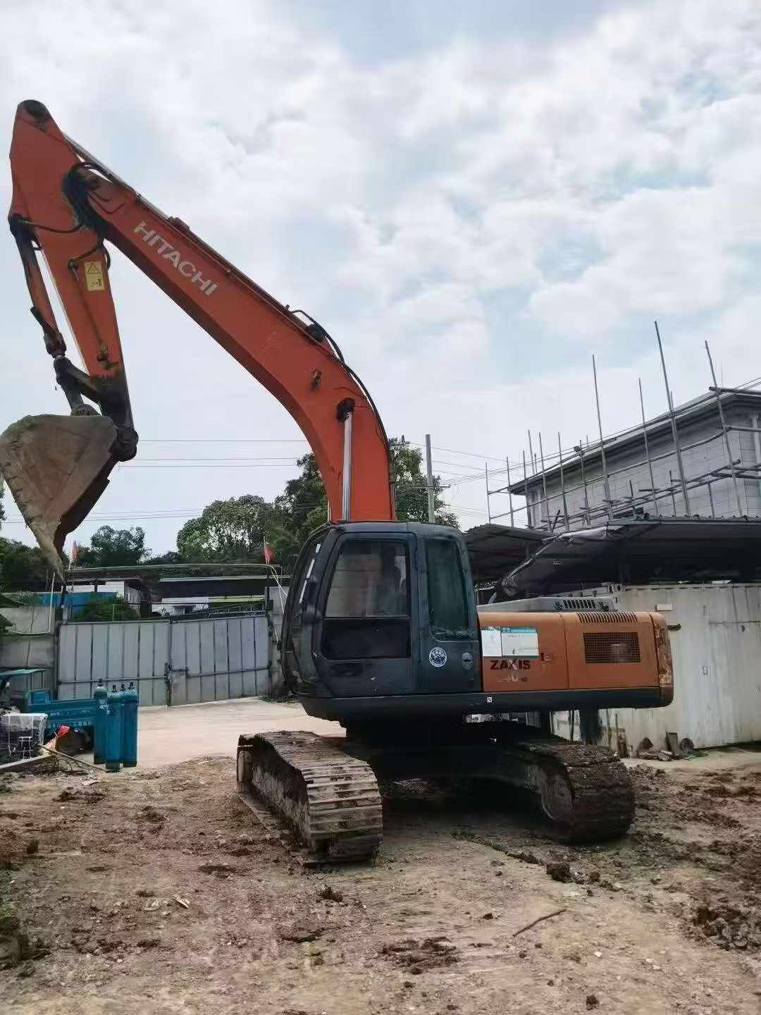 Compre Excavadora Hitachi EX240-3 Usada / 3