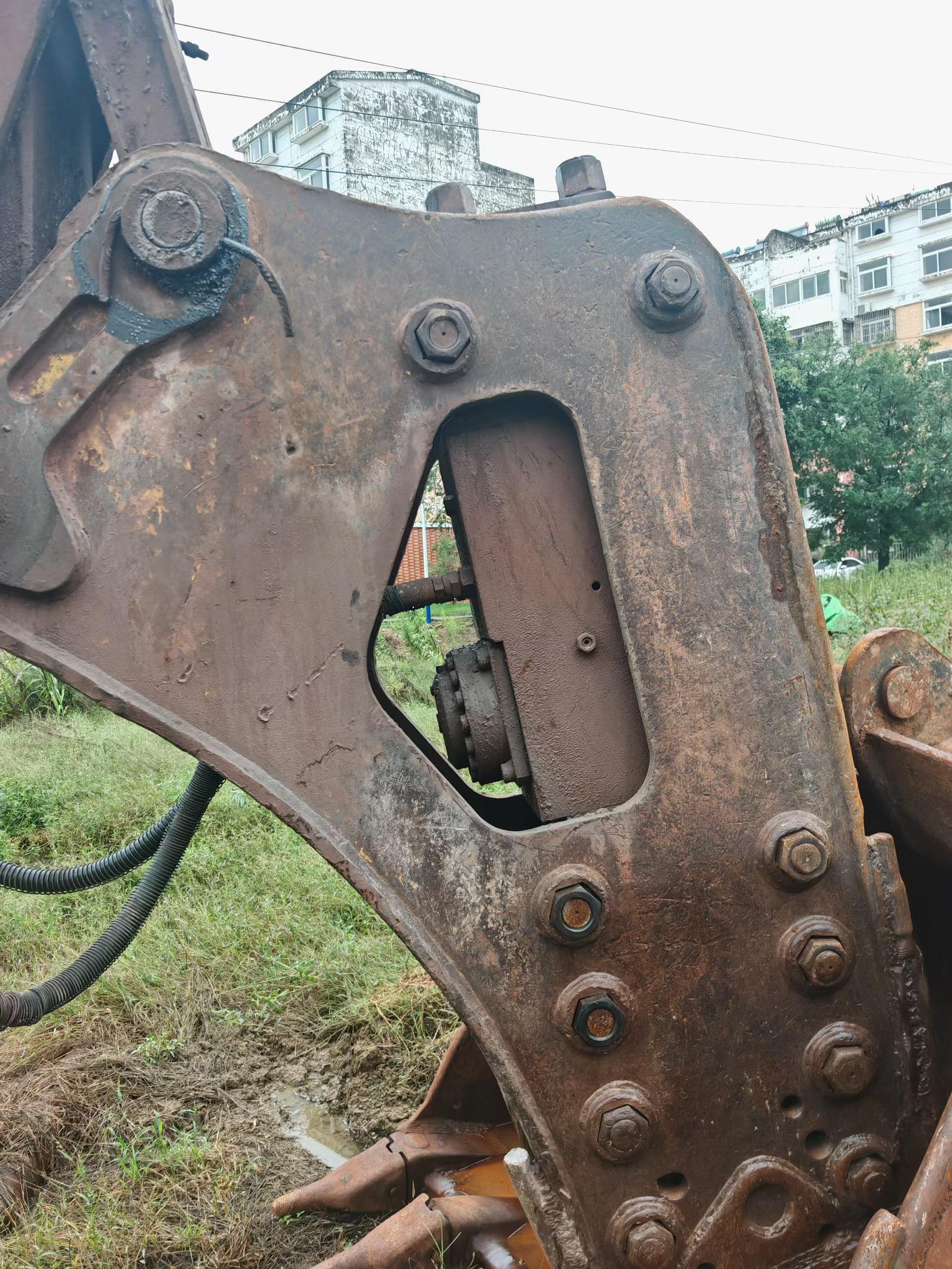 Compre Escavadeira Doosan DH370LC-7 Usada / 4