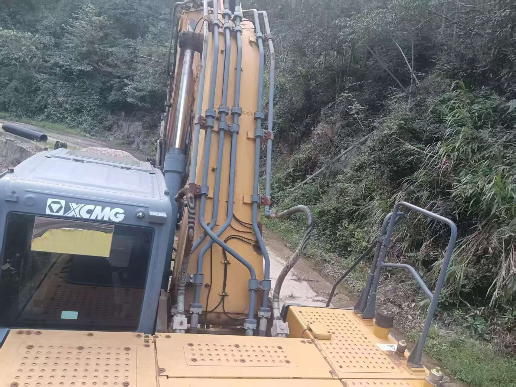 شراء حفارة XCMG XE380K مستعملة / 9
