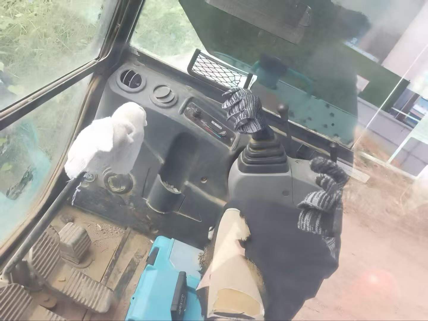 شراء حفارة Kobelco SK60-8 مستعملة / 4