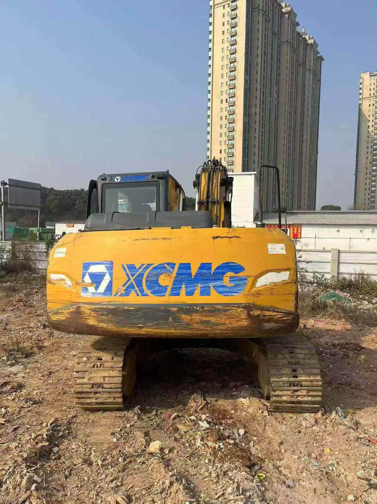 Acheter Pelle XCMG XE135B d'occasion / 3 Acheter Pelle XCMG XE135B d'occasion / 3