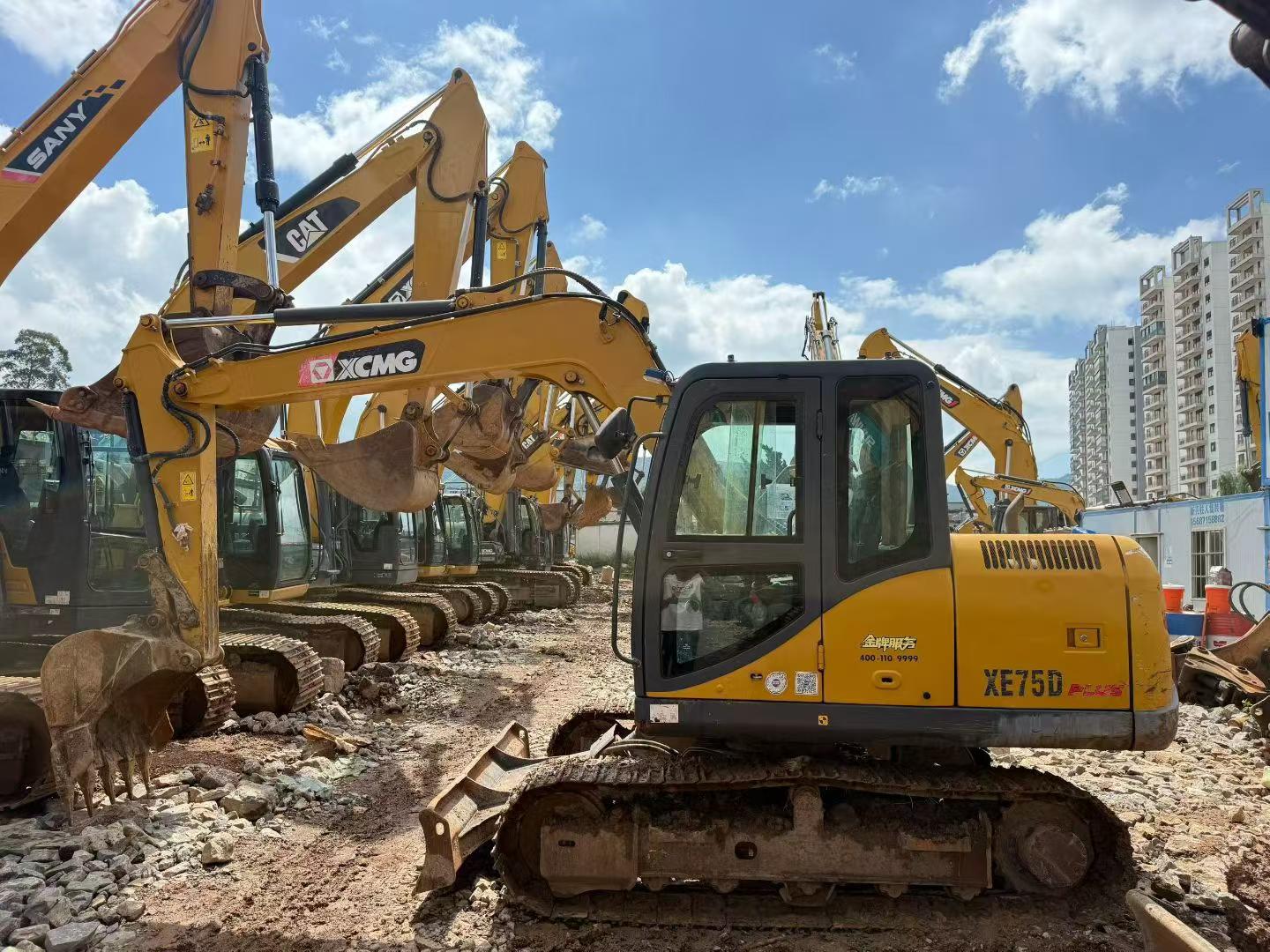 شراء XCMG XE75C مستعمل حفارة