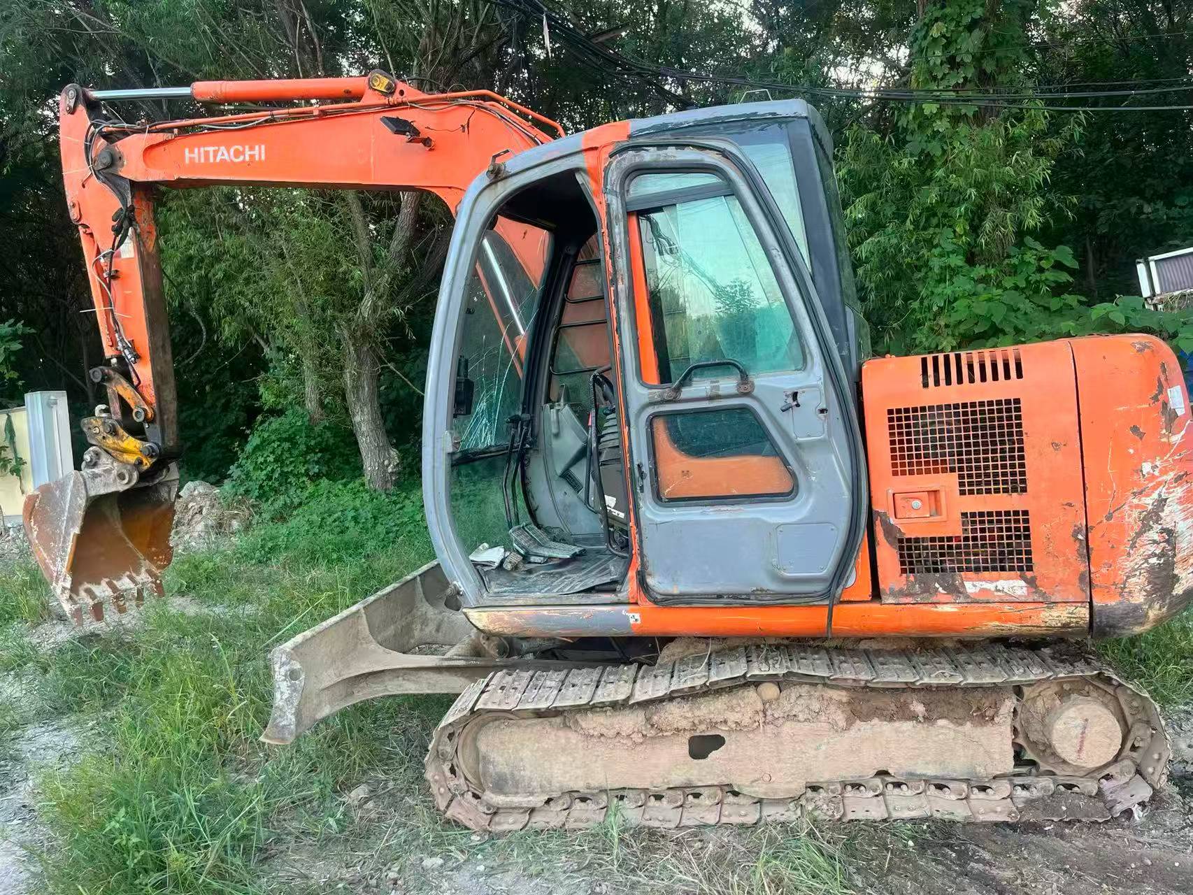 شراء Hitachi ZX60 مستعمل حفارة