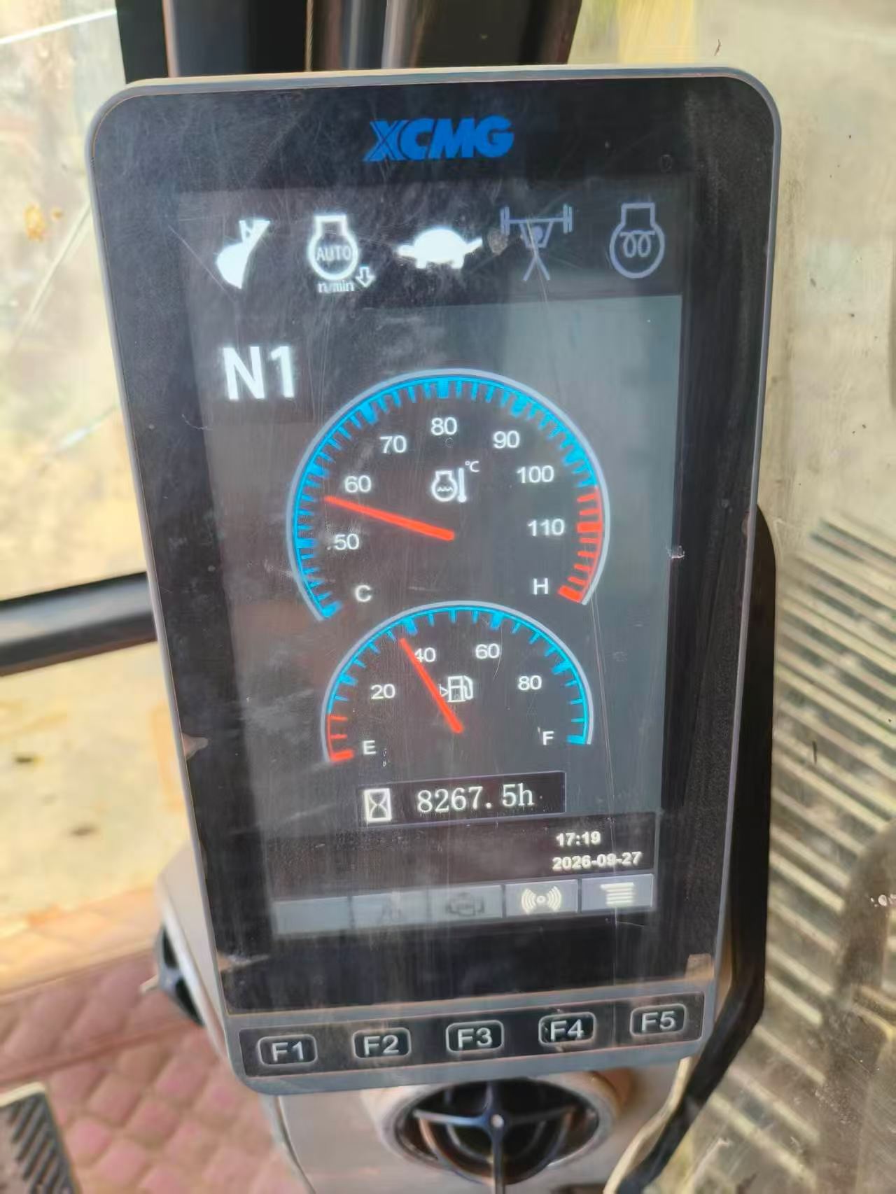 Compre Escavadeira XCMG XE200 Usada / 5