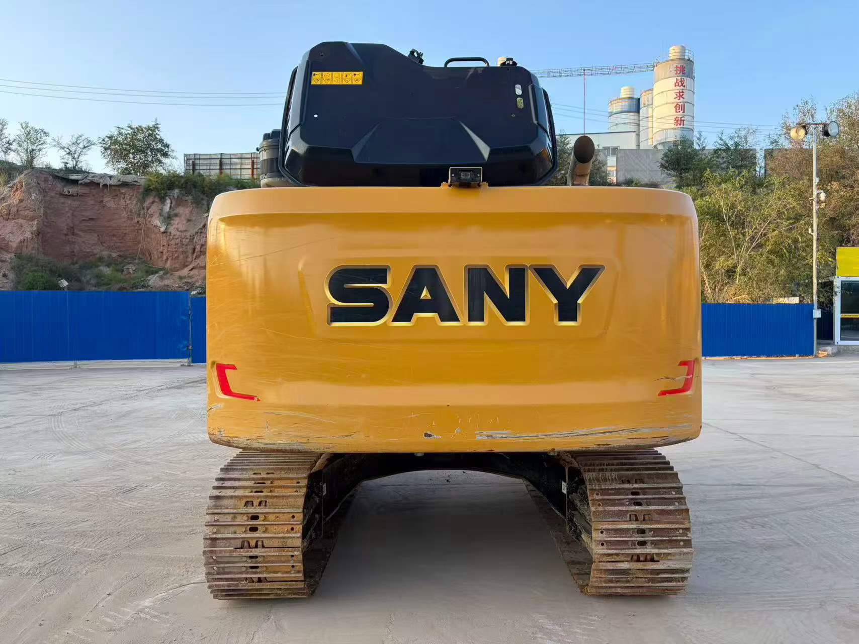 Купить Подержанный Экскаватор Sany SY135 / 2